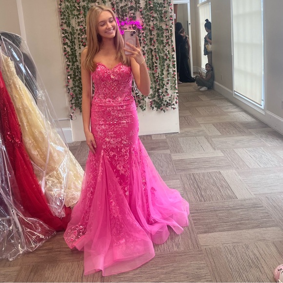 Size 2 (Fits like 00) Pink Prom Dress, New with tags - Picture 1 of 5